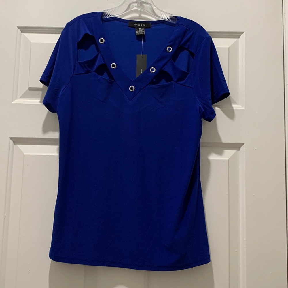 NWT CUT OUT SHORT SLEEVE TEE